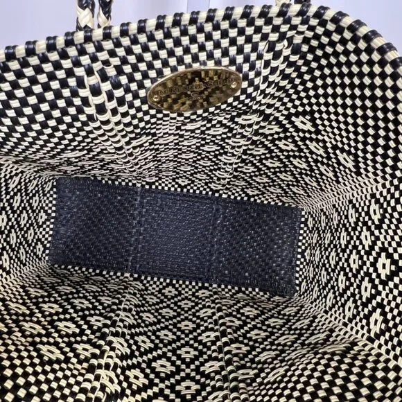 Authentic MacKenzie-Childs Courtyard Tote Medium Black and White Woven - Picture 5 of 9